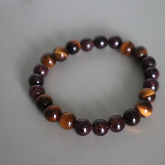 Tiger's Eye and Garnet Stretch Bracelet - Picture 9 of 13